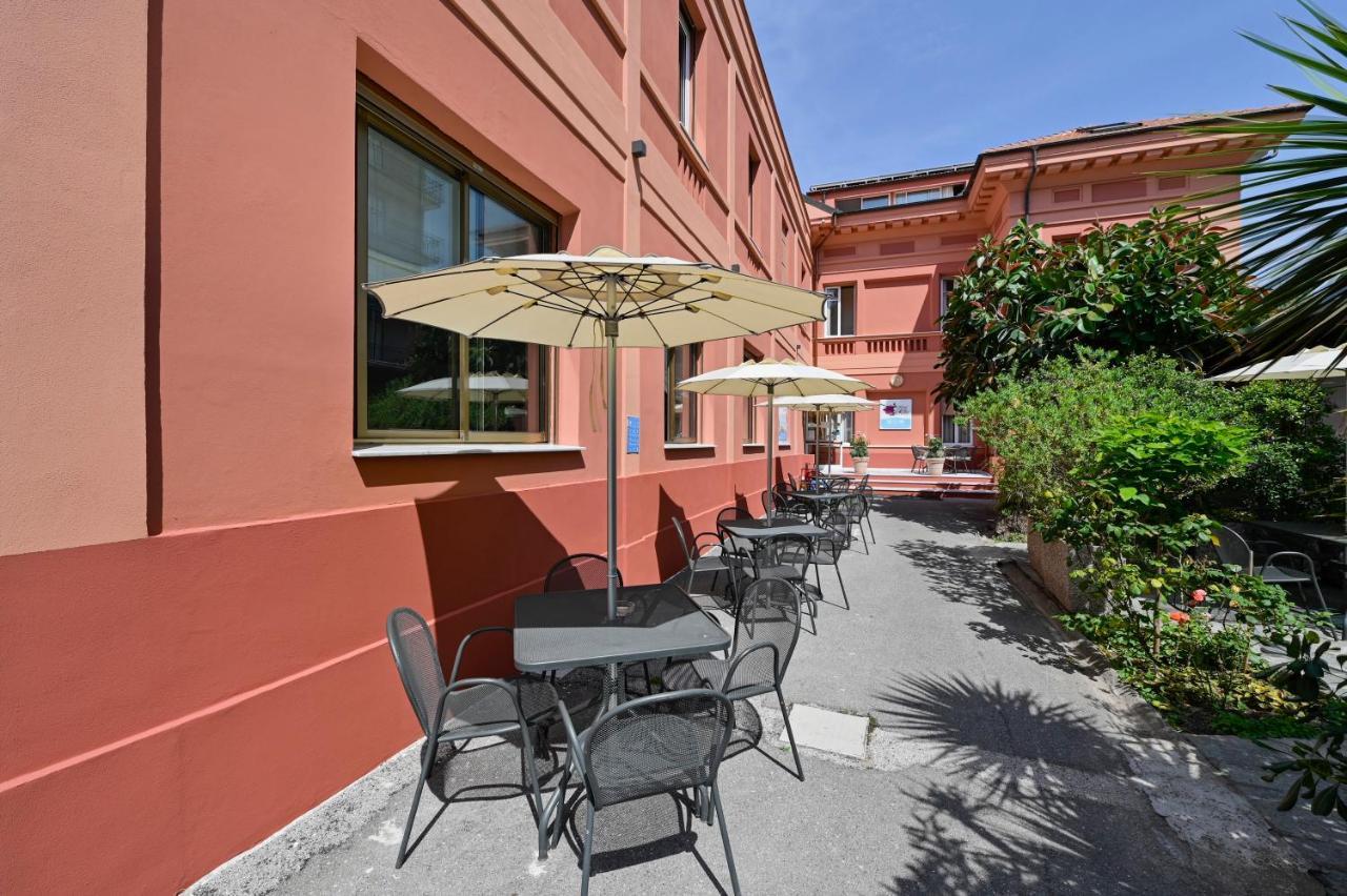 Hotel Delle Rose San Bartolomeo Al Mare Bagian luar foto